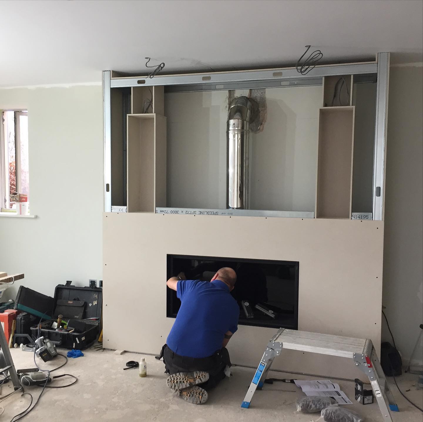 New Installation of a Gas Heater with Wood Effect